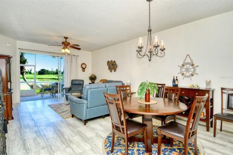 Condo in Sarasota, Florida, 2 bedrooms  № 2099472 - photo 9
