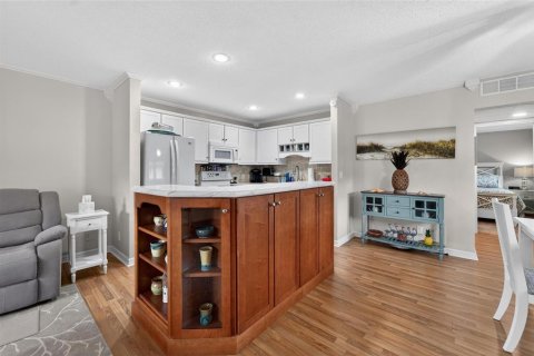 Condo in Sun City Center, Florida, 1 bedroom  № 2237257 - photo 7
