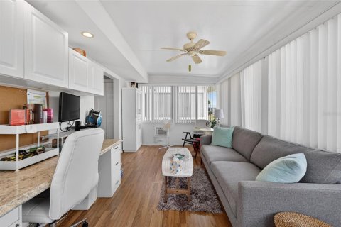 Condo in Sun City Center, Florida, 1 bedroom  № 2237257 - photo 25