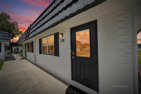 Condo in Sun City Center, Florida, 1 bedroom  № 2237257