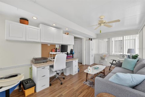 Condo in Sun City Center, Florida, 1 bedroom  № 2237257 - photo 26