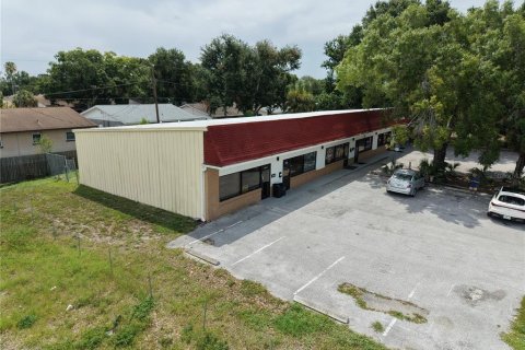 Commercial property in Pinellas Park, Florida 490.52 sq.m. № 2197540 - photo 9