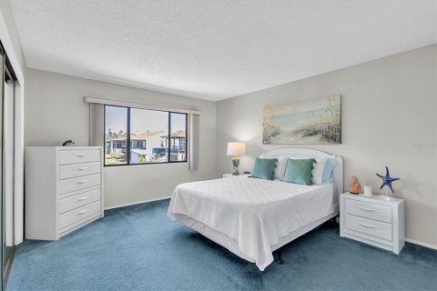Condominio en venta en Port Richey, Florida, 2 dormitorios, 122.63 m2 № 1651720 - foto 18
