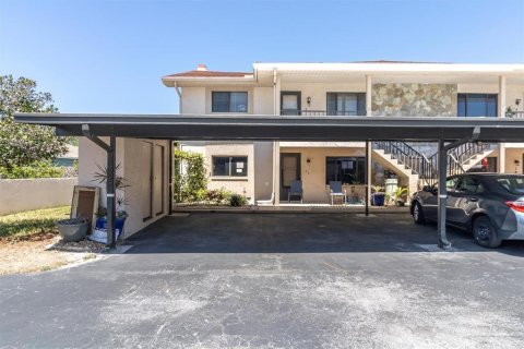 Condominio en venta en Port Richey, Florida, 2 dormitorios, 122.63 m2 № 1651720 - foto 1