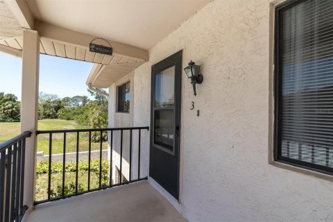 Condominio en venta en Port Richey, Florida, 2 dormitorios, 122.63 m2 № 1651720 - foto 2
