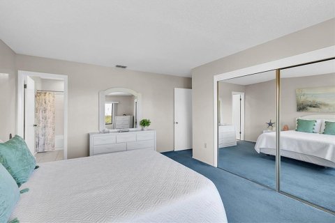 Condominio en venta en Port Richey, Florida, 2 dormitorios, 122.63 m2 № 1651720 - foto 20