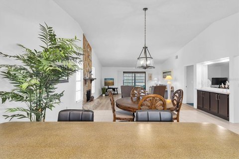 Condominio en venta en Port Richey, Florida, 2 dormitorios, 122.63 m2 № 1651720 - foto 15