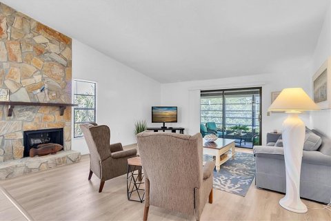 Condominio en venta en Port Richey, Florida, 2 dormitorios, 122.63 m2 № 1651720 - foto 4