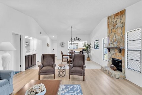 Condominio en venta en Port Richey, Florida, 2 dormitorios, 122.63 m2 № 1651720 - foto 7