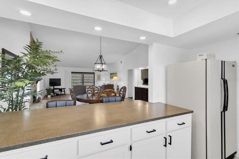 Condominio en venta en Port Richey, Florida, 2 dormitorios, 122.63 m2 № 1651720 - foto 13