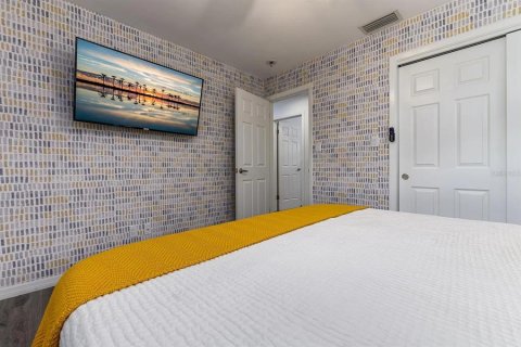 Villa ou maison à louer à Saint Petersburg, Floride: 3 chambres, 120.87 m2 № 1858373 - photo 24