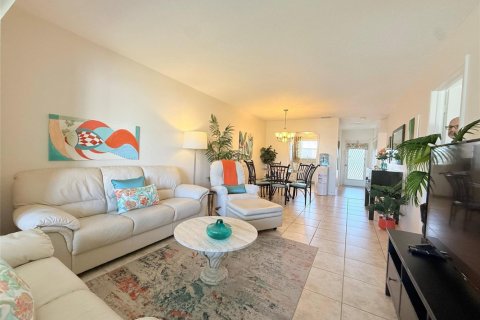 Copropriété à vendre à Margate, Floride: 2 chambres, 83.61 m2 № 2084409 - photo 13