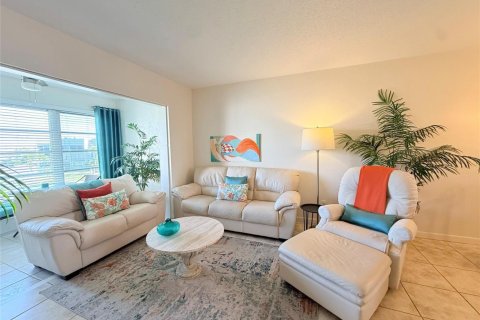 Copropriété à vendre à Margate, Floride: 2 chambres, 83.61 m2 № 2084409 - photo 3