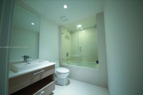 Снять в аренду кондоминиум в Майами, Флорида 1 спальня, 52.95м2, № 2004868 - фото 6