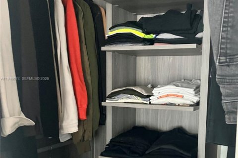 Снять в аренду кондоминиум в Майами, Флорида 1 спальня, 52.95м2, № 2004868 - фото 5