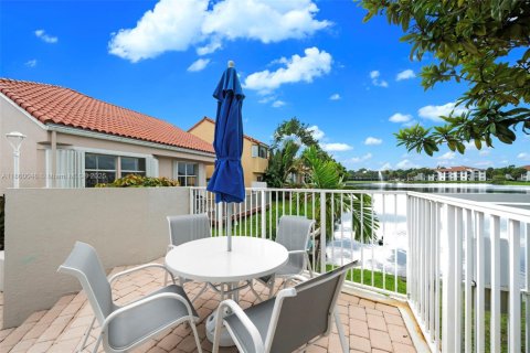 Casa en venta en Hollywood, Florida, 3 dormitorios, 137.4 m2 № 1891983 - foto 21