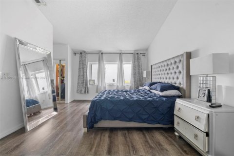 Casa en venta en Hollywood, Florida, 3 dormitorios, 137.4 m2 № 1891983 - foto 9