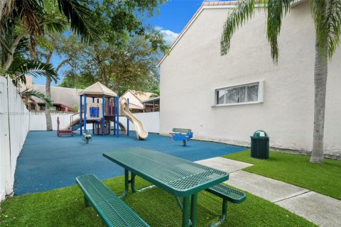 Casa en venta en Hollywood, Florida, 3 dormitorios, 137.4 m2 № 1891983 - foto 24