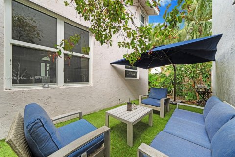 Casa en venta en Hollywood, Florida, 3 dormitorios, 137.4 m2 № 1891983 - foto 16