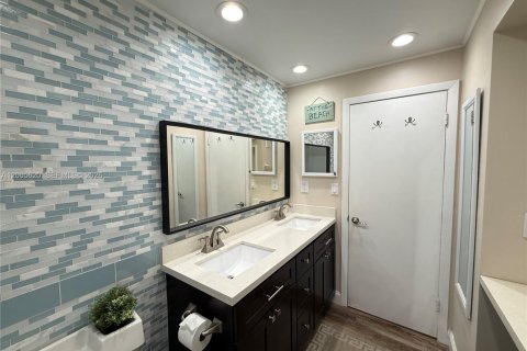 Condo in Weston, Florida, 2 bedrooms  № 2069639 - photo 30
