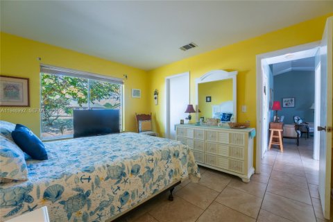 House in LaBelle, Florida 2 bedrooms, 74.69 sq.m. № 2003106 - photo 15