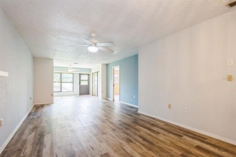 Casa en venta en Clearwater, Florida, 2 dormitorios, 130.06 m2 № 1837365 - foto 19