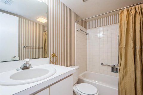 Casa en venta en Clearwater, Florida, 2 dormitorios, 130.06 m2 № 1837365 - foto 17