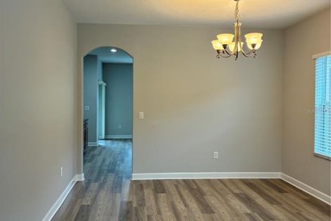 House in Tampa, Florida 6 bedrooms, 291.53 sq.m. № 1912448 - photo 6