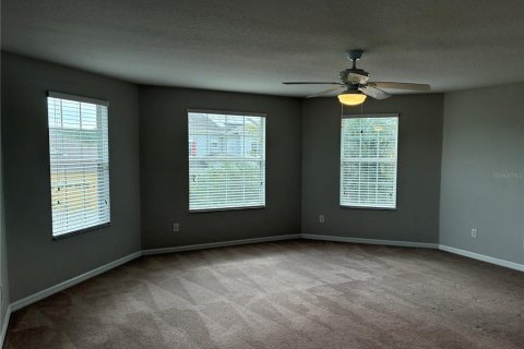 House in Tampa, Florida 6 bedrooms, 291.53 sq.m. № 1912448 - photo 27