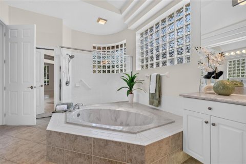 Villa ou maison à vendre à Ormond Beach, Floride: 4 chambres, 276.48 m2 № 2405497 - photo 16
