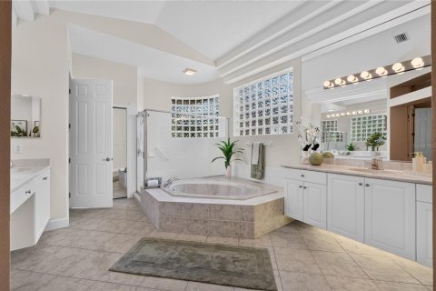 Villa ou maison à vendre à Ormond Beach, Floride: 4 chambres, 276.48 m2 № 2405497 - photo 15