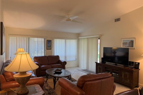 Casa en venta en Sarasota, Florida, 2 dormitorios, 125.7 m2 № 2151039 - foto 5