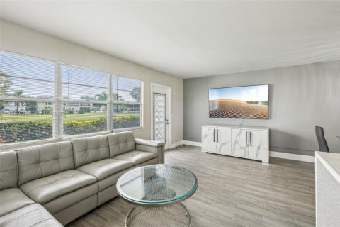Condominio en venta en Deerfield Beach, Florida, 1 dormitorio, 65.03 m2 № 2012226 - foto 3