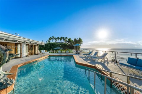 Casa en venta en Coral Gables, Florida, 5 dormitorios, 368.64 m2 № 2017398 - foto 5