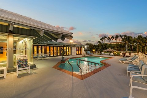 Casa en venta en Coral Gables, Florida, 5 dormitorios, 368.64 m2 № 2017398 - foto 12