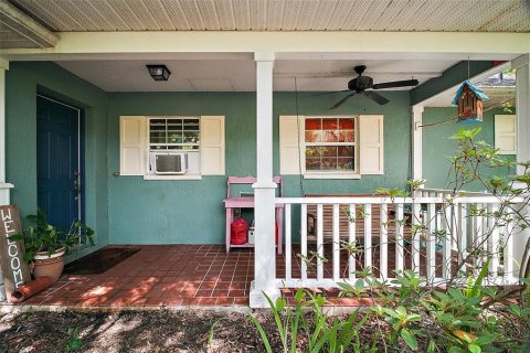 House in Paisley, Florida 2 bedrooms, 152.27 sq.m. № 1791251 - photo 7