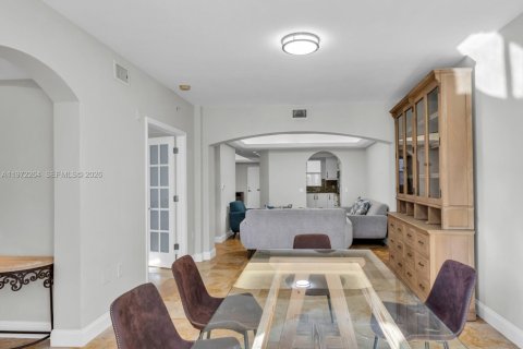 Снять в аренду таунхаус в Дирфилд-Бич, Флорида 3 спальни, 216.18м2, № 2033411 - фото 27