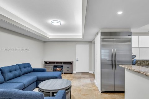 Снять в аренду таунхаус в Дирфилд-Бич, Флорида 3 спальни, 216.18м2, № 2033411 - фото 22