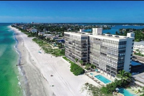 Condominio en alquiler en Madeira Beach, Florida, 2 dormitorios, 102.19 m2 № 1757538 - foto 1