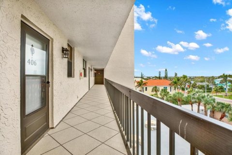 Condominio en alquiler en Madeira Beach, Florida, 2 dormitorios, 102.19 m2 № 1757538 - foto 13