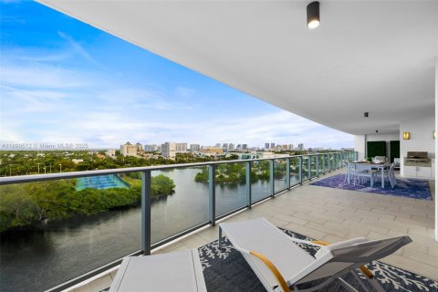 Condo in Fort Lauderdale, Florida, 3 bedrooms  № 1951460 - photo 27