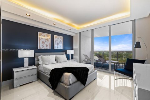 Condo in Fort Lauderdale, Florida, 3 bedrooms  № 1951460 - photo 21