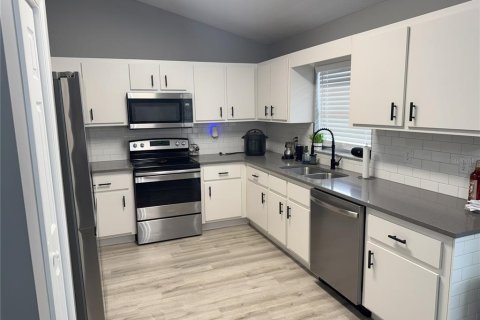 Casa en alquiler en Ocala, Florida, 3 dormitorios, 132.57 m2 № 1851654 - foto 3