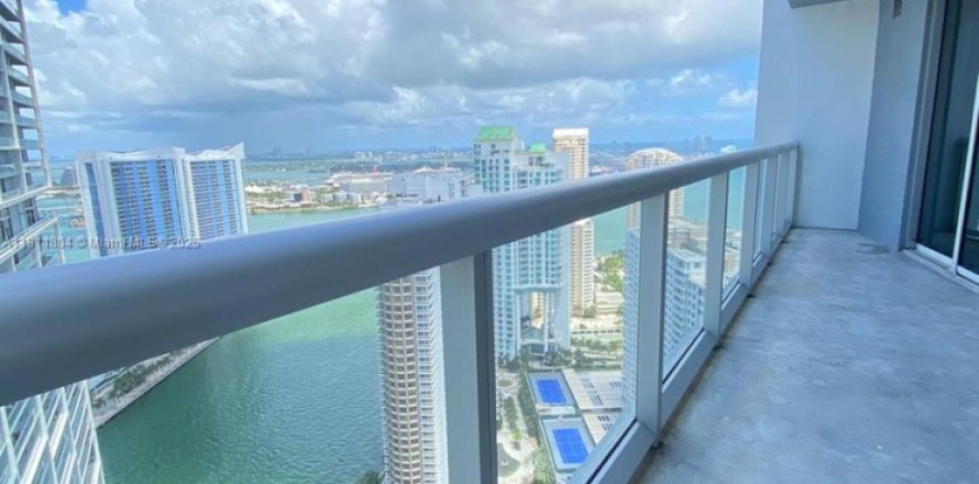 Condo in Miami, Florida, 1 bedroom  № 1968103