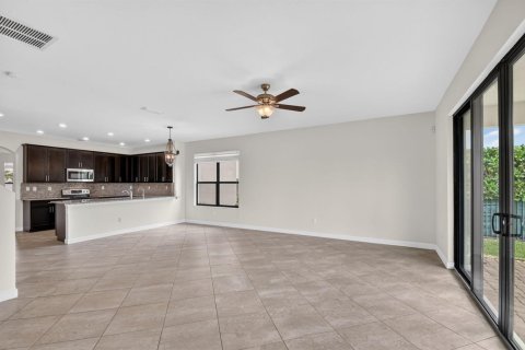 Villa ou maison à vendre à Lake Worth, Floride: 4 chambres, 294.13 m2 № 2400660 - photo 30