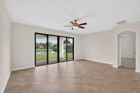 Villa ou maison à vendre à Lake Worth, Floride: 4 chambres, 294.13 m2 № 2400660 - photo 25