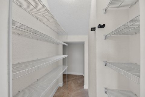 Villa ou maison à vendre à Lake Worth, Floride: 4 chambres, 294.13 m2 № 2400660 - photo 28