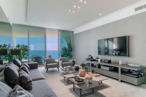 Condo in Sunny Isles Beach, Florida, 3 bedrooms  № 1959904 - photo 17