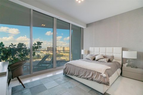 Condo in Sunny Isles Beach, Florida, 3 bedrooms  № 1959904 - photo 25