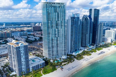 Condo in Sunny Isles Beach, Florida, 3 bedrooms  № 1959904 - photo 3